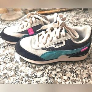 Puma Neon Blue/Pink Kids Sneakers 90s Retro Design